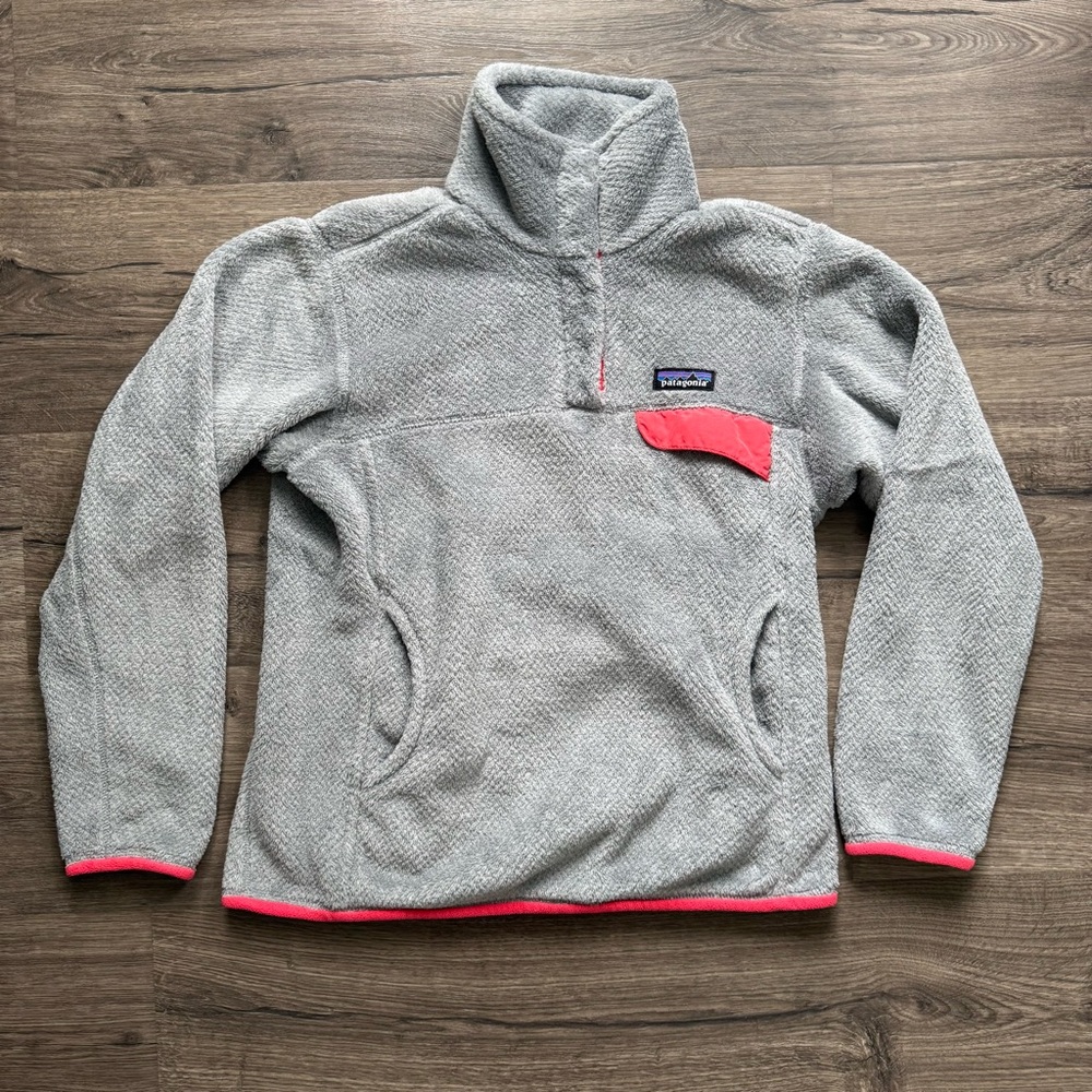 Patagonia Light Gray Re Tool Snap T Pullover Sweater size Small Women